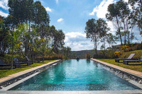 Infinity pool
