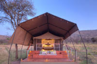 Dunia - Exterior view of tent with private deck
