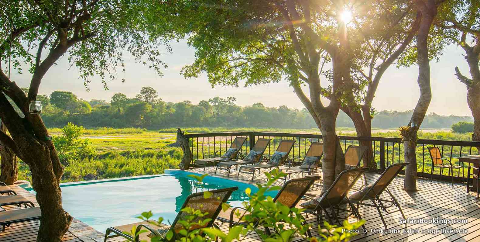 Umkumbe Safari Lodge Riverside