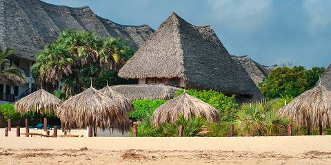 8-Day Bush and Beach Luxury Holiday Safari