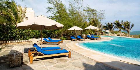 10-Day Iconic Wildlife Havens & Beach Relaxation - Kenya