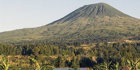 6-Day Bwindi NP, Lake Bunyonyi, Volcanoes NP & Qenp