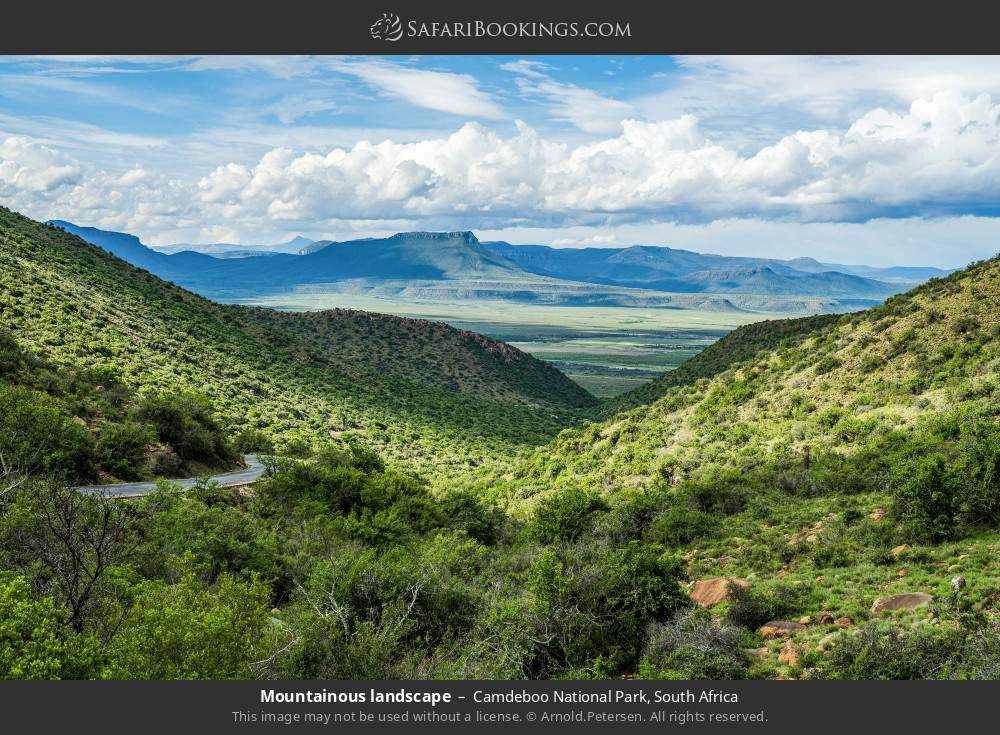 Mountainous landscape of Camdeboo NP in Camdeboo National Park, South Africa