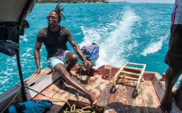 Leaving Changuu Island by boat