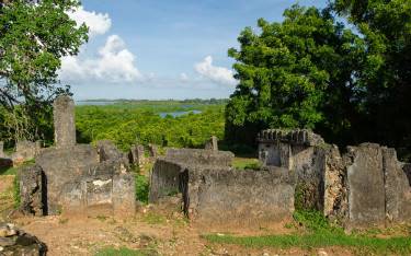15th century Swahili ruins of a mosque and forty tombs