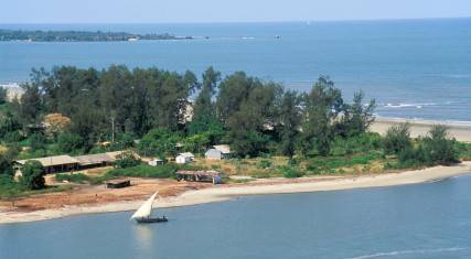 Dhow arriving at Pangani