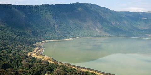 Ngorongoro Crater, Tarangire and Lake Manyara NP