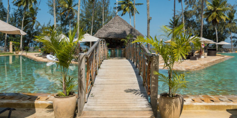 9-Day Spice Island & Safari Journey Comfort