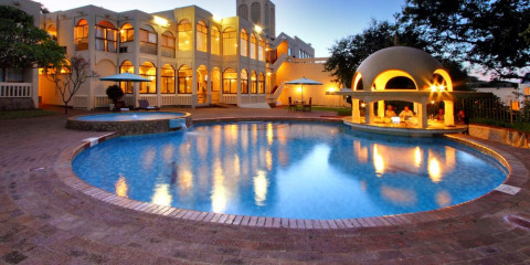 3-Day Victoria Falls Rainbow Hotel Budget Tour